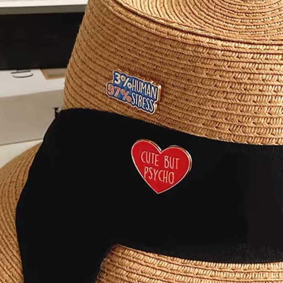 Cute but Psycho Heart Enamel Pin - Funny Red & Gold Brooch - Picture 2 of 8